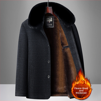 Vyriskas žieminis lauko švarkas su storu poliesterio užpildą 90%, apykaklė su reveru, vienos eilės užsegimas.