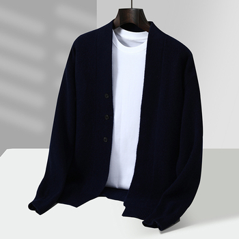 Kardiganas iš 100% vilnos, laisvas kirpimas, V kaklo, ilgomis rankovėmis