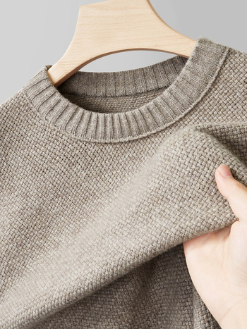 Vyriskas pagrindinis megztinis iš 100% vilnos, skalbiamas mašinoje, storas megztinis, apvalus kaklas.