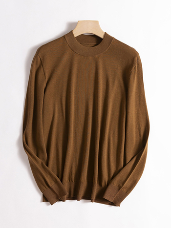 Džemperis iš 100% vilnos, apvalus kaklas, ilgos rankovės, mercerizuotas paviršius, lengvas, vientisas, ruduo 2025