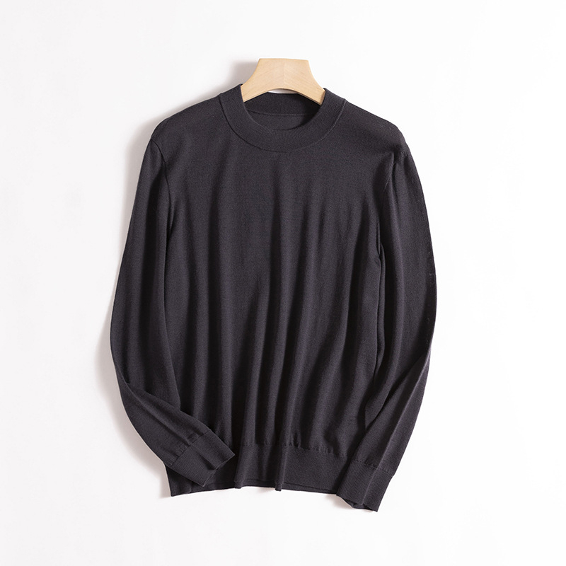 Džemperis iš 100% vilnos, apvalus kaklas, ilgos rankovės, mercerizuotas paviršius, lengvas, vientisas, ruduo 2025