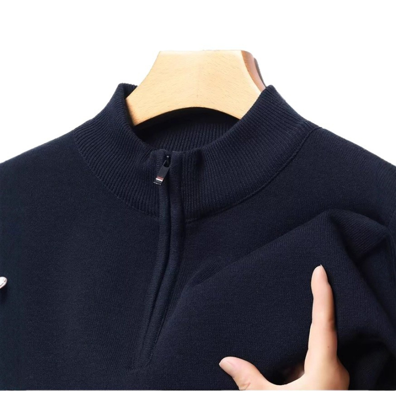 Muški pleteni džemper s polovičnim zipom, fleece podstava, jacquard uzorak, uski kroj, dugi rukavi