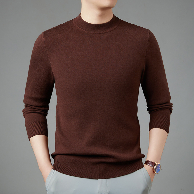 Pulover od finog vunenog materijala, 30–35% vuna, okrugli vrat, jacquard, slobodan kroj