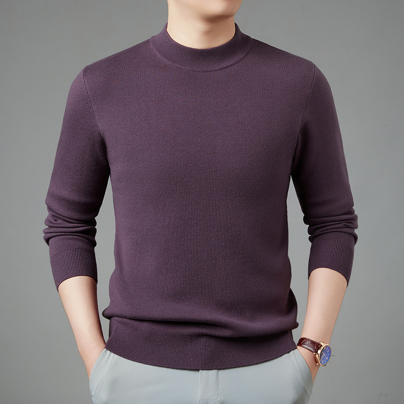 Pulover od finog vunenog materijala, 30–35% vuna, okrugli vrat, jacquard, slobodan kroj