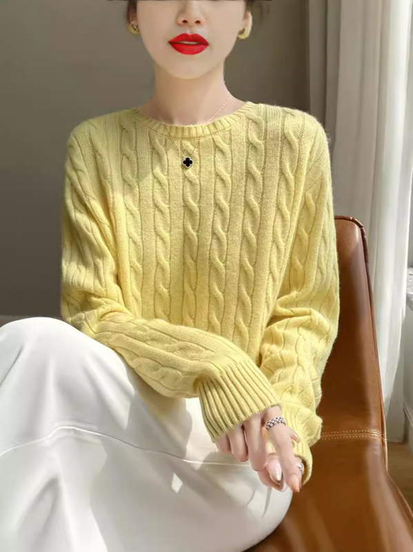 Pulover tricotat cu amestec de lână pentru femei – croială slim, guler rotund, mâneci lungi, model geometric