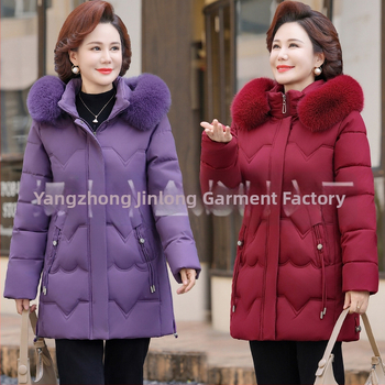 Geacă de iarnă căptușită cu bumbac pentru femei de vârstă mijlocie, izolație groasă, croială dreaptă, lungime medie, guler din blană artificială
