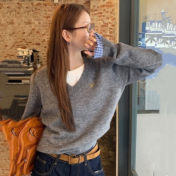 Ženski pleteni top u stilu fakulteta s detaljem na manžetama i lažnim dvodijelnim izgledom, širok kroj, dugi rukavi za jesen-zimu