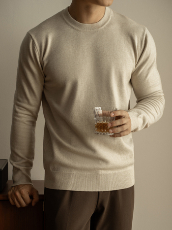 Pulover tricotat pentru bărbați, croială Slim-Fit, guler rotund, mâneci lungi — amestec Tencel-lână, respirabil, lavabil la mașină