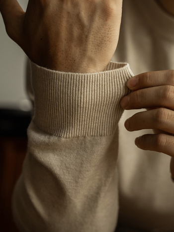 Pulover tricotat pentru bărbați, croială Slim-Fit, guler rotund, mâneci lungi — amestec Tencel-lână, respirabil, lavabil la mașină