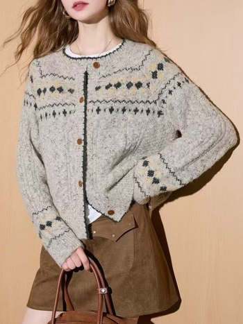 Cardigan od merino vune s Fair Isle pletenjem, dugi rukavi, okrugli ovratnik (Merino vuna; Fair Isle pletenje; Cardigan; dugi rukavi; okrugli ovratnik)
