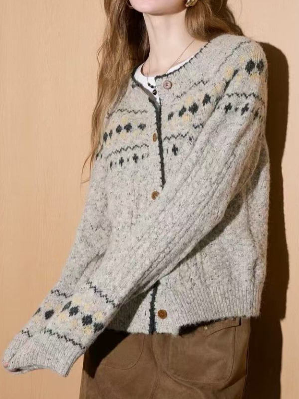 Cardigan od merino vune s Fair Isle pletenjem, dugi rukavi, okrugli ovratnik (Merino vuna; Fair Isle pletenje; Cardigan; dugi rukavi; okrugli ovratnik)