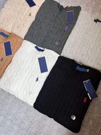 Pulover tricotat cu broderie cu cal de război, tricot din bumbac torsionat, guler rotund, mâneci lungi, croi lejer