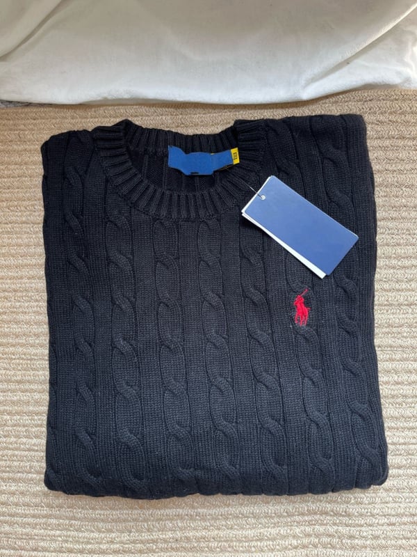 Pulover tricotat cu broderie cu cal de război, tricot din bumbac torsionat, guler rotund, mâneci lungi, croi lejer