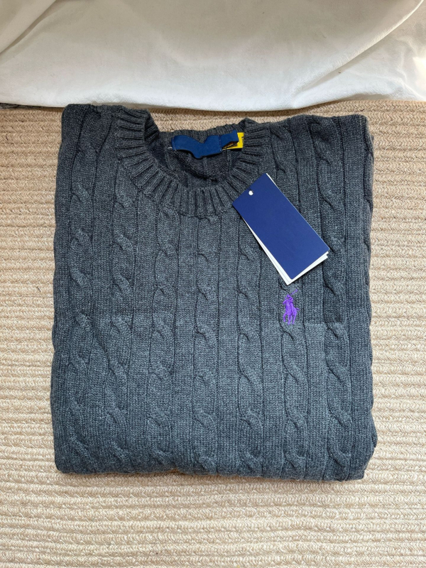 Pulover tricotat cu broderie cu cal de război, tricot din bumbac torsionat, guler rotund, mâneci lungi, croi lejer