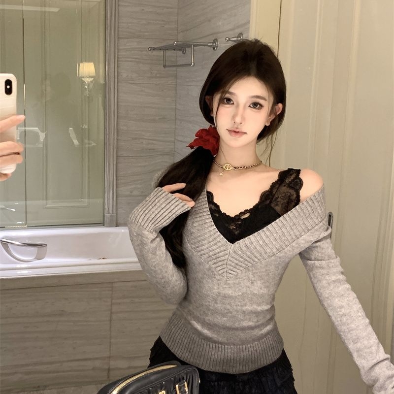 Pleteni džemper od poliestera, V-izrez, slim fit, dugi rukavi, tanak pleteni materijal