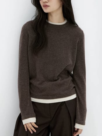 Blokkos mintázatú pulóver, látszólag két részes dizájn, kerek nyakú, hosszú ujjú