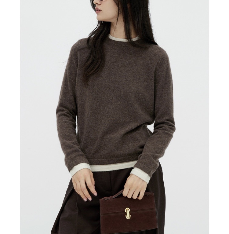 Blokkos mintázatú pulóver, látszólag két részes dizájn, kerek nyakú, hosszú ujjú