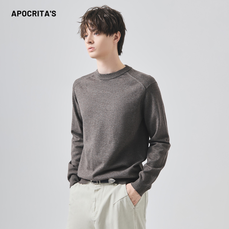 Pulover tricotat, guler rotund, mâneci lungi, amestec din fibre chimice cu 28.9% poliester, margine ribată