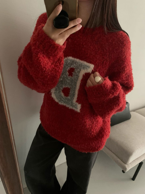 Kapucnis, raglán ujjú pulóver betűs mintával, pamut-spandex kötött anyag, laza szabás