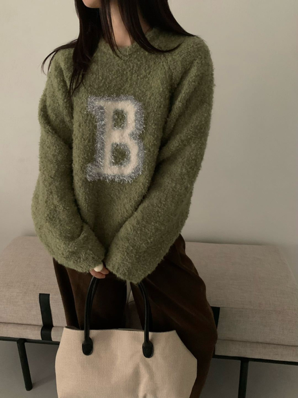 Kapucnis, raglán ujjú pulóver betűs mintával, pamut-spandex kötött anyag, laza szabás