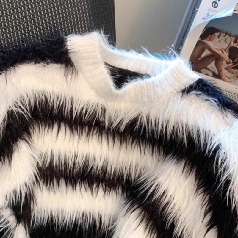 Pulover, High Street stil, slobodan kroj, okrugli izrez, dugi rukavi, blok boja, polyester >60%, Zima 2024