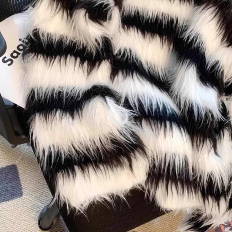 Pulover, High Street stil, slobodan kroj, okrugli izrez, dugi rukavi, blok boja, polyester >60%, Zima 2024