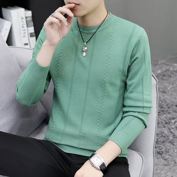 Kerek nyakú kötött pulóver csavar jacquard mintázattal, laza szabás, poliészter rostokból álló keverék