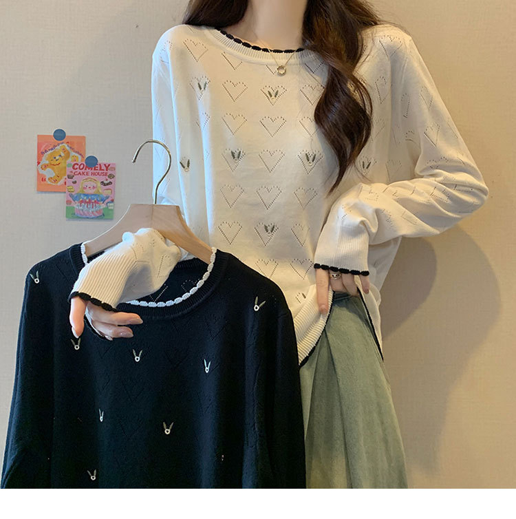 Sveter s dierovanou pleteninou, voľný strih, okrúhly výstrih, dlhé rukávy, dĺžka 50–65 cm, Mercerizovaná bavlna a polyester