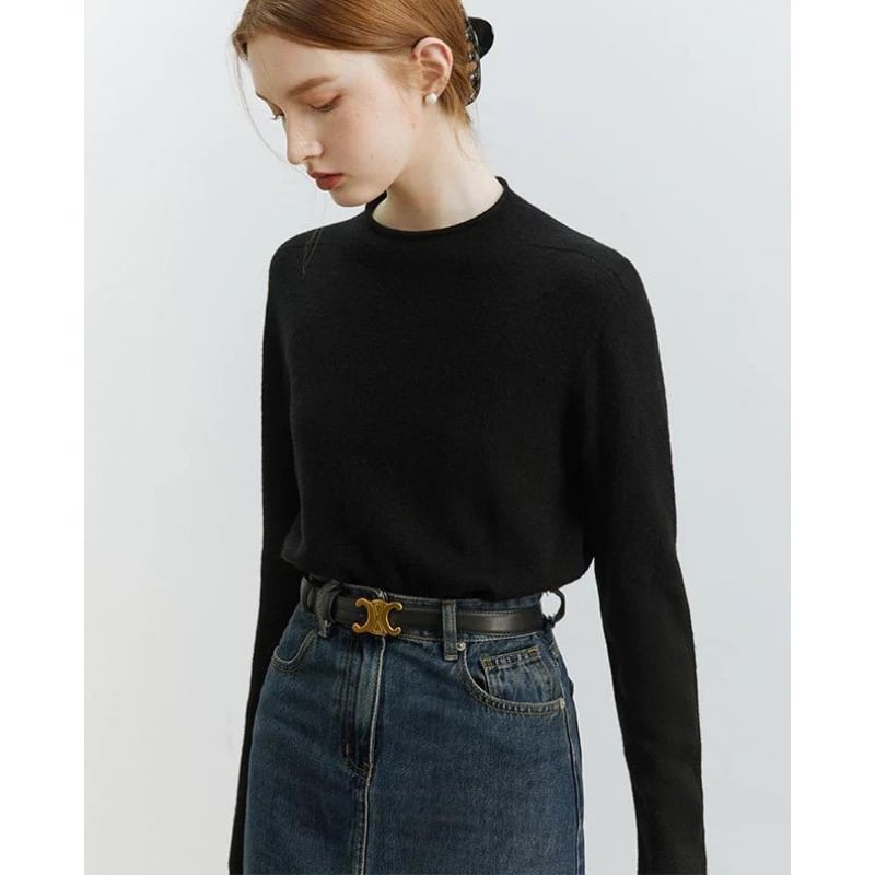 Moteriškas vilnos megztinis viršus su pusaukštos apykaklės, raglano rankovės, vienspalvis, įprastas kirpimas