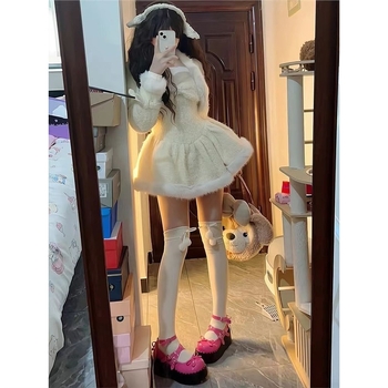 Set din două piese cu corduroy plush cu funda — jachetă scurtă din plush cu mâneci lungi și fustă scurtă tricotată, amestecuri din blană de iepure și in (≤30% fiecare), primăvara 2025