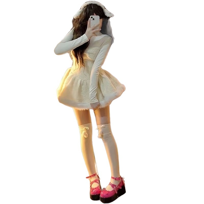 Set din două piese cu corduroy plush cu funda — jachetă scurtă din plush cu mâneci lungi și fustă scurtă tricotată, amestecuri din blană de iepure și in (≤30% fiecare), primăvara 2025