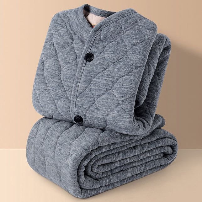 Seniorski kućni komplet od coral fleecea – trostruko quiltan, fleece podstava, debeli, okrugli ovratnik, dugi rukavi, hlače, jednostavan ležeran stil, poliester