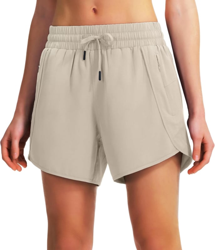 Moteriški 5 colių ilgio sportiniai šortai, greitai džiūstantys, lengvi, su elastine juosta ir užtrauktuku kišene, poliesteris/spandeksas