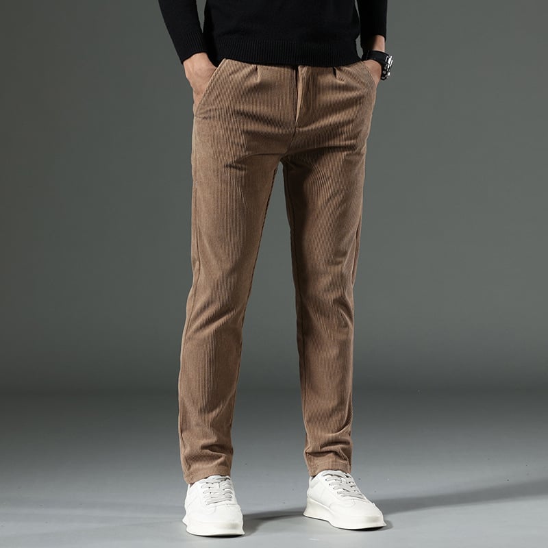 Corduroy zimske muške hlače – uski kroj (slim fit), ravne nogavice, srednji pojas, zatvarač, poslovni casual