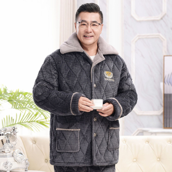 Flanel téli férfi otthoni ruhaszett, 90–95% pamut, vastag anyag, 181–200 g/m², rever gallér