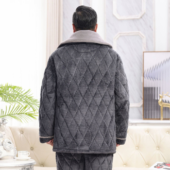 Flanel téli férfi otthoni ruhaszett, 90–95% pamut, vastag anyag, 181–200 g/m², rever gallér