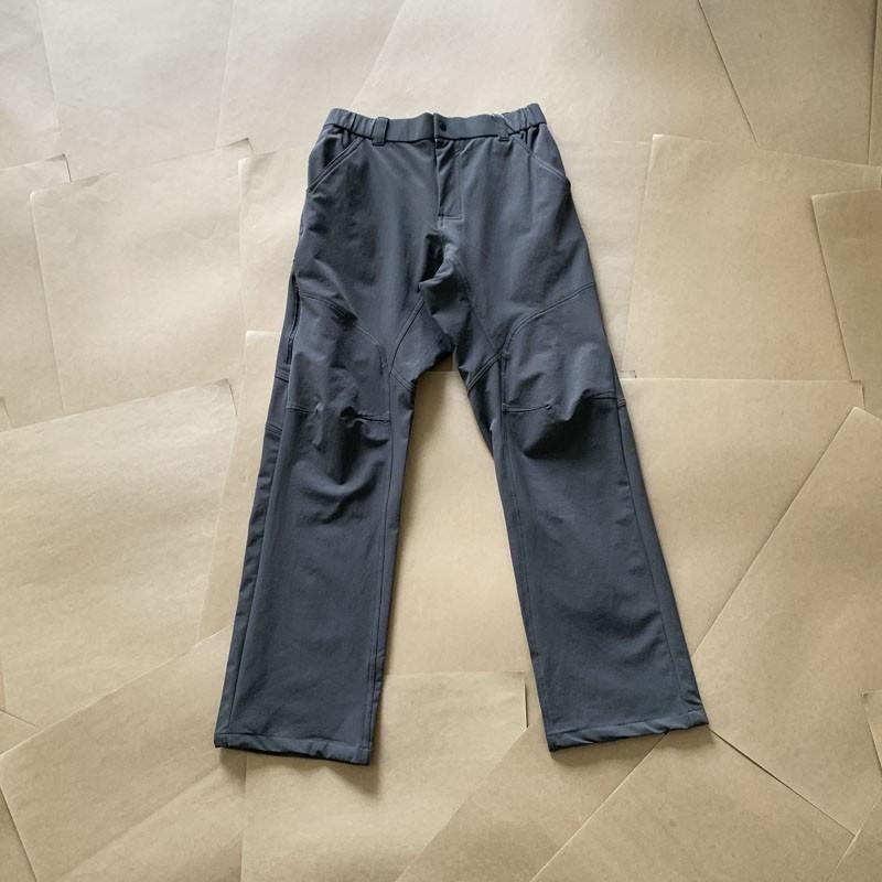Muške casual hlače s flis podstavom i vodootpornim soft-shellom, opuštena krojena, srednja visina struka, tkanina nylon-spandex