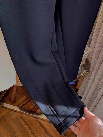 Damske opuštene trenirke u stilu mrkve, jesen-zima, opuštena silueta, cropped hareem hlače