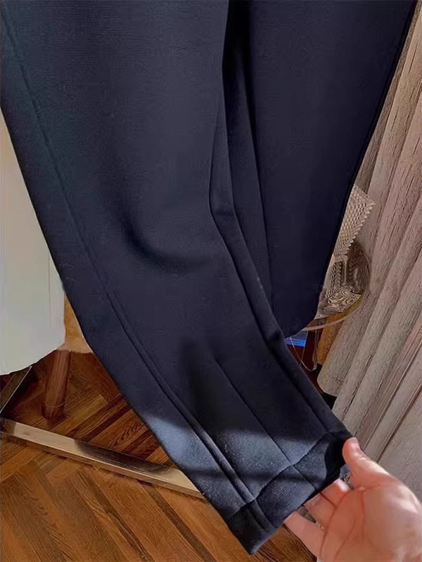 Damske opuštene trenirke u stilu mrkve, jesen-zima, opuštena silueta, cropped hareem hlače