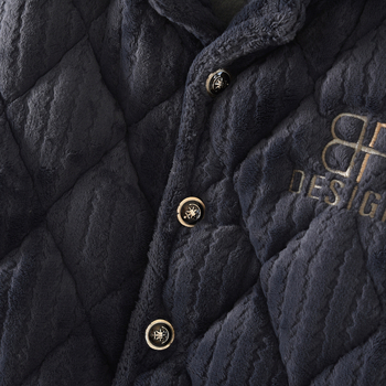 Férfi flanel pizsama szett, háromrétegű quiltelt, vastag, galléros nyakkal, hosszú ujjú, nadrágos, 100% poliészter, téli kiadás 2025