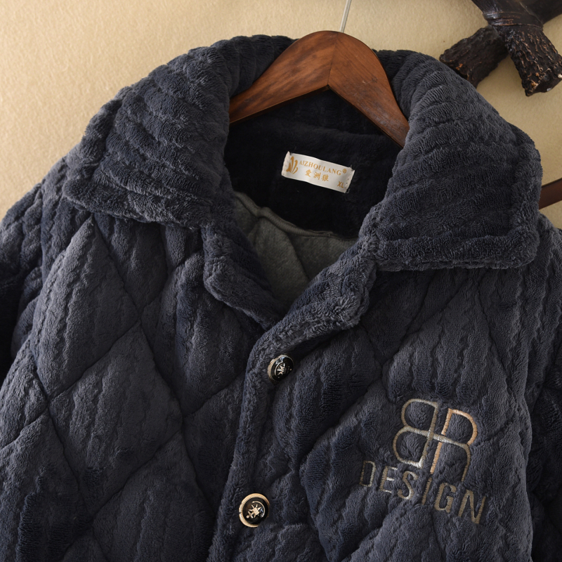 Férfi flanel pizsama szett, háromrétegű quiltelt, vastag, galléros nyakkal, hosszú ujjú, nadrágos, 100% poliészter, téli kiadás 2025