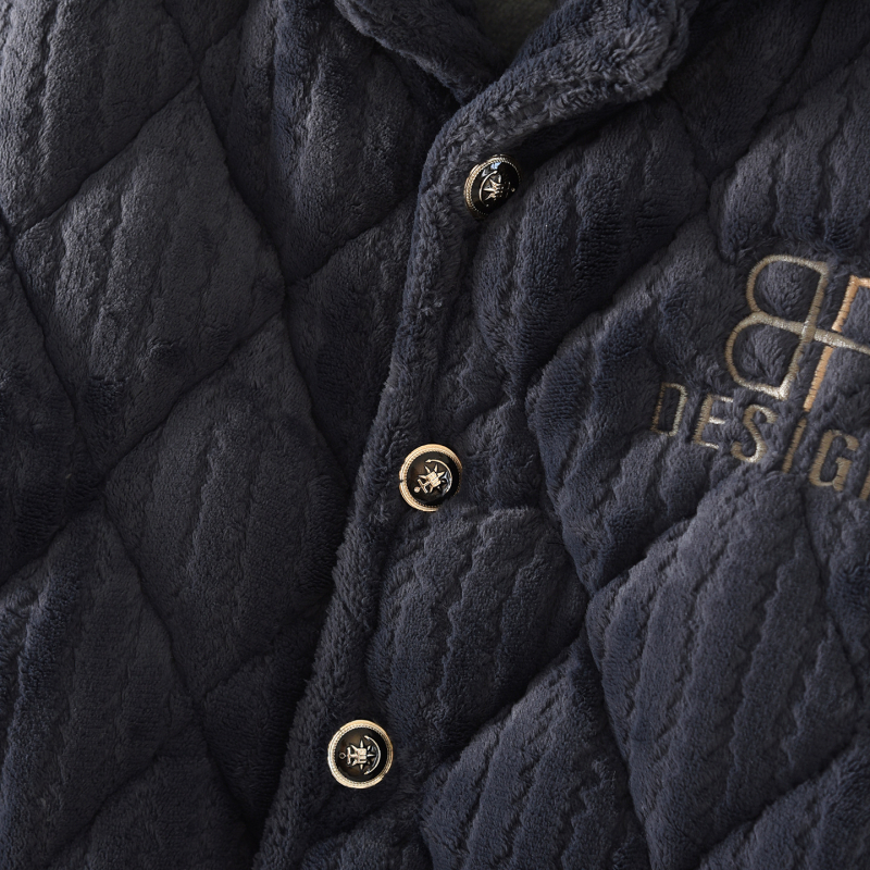 Férfi flanel pizsama szett, háromrétegű quiltelt, vastag, galléros nyakkal, hosszú ujjú, nadrágos, 100% poliészter, téli kiadás 2025