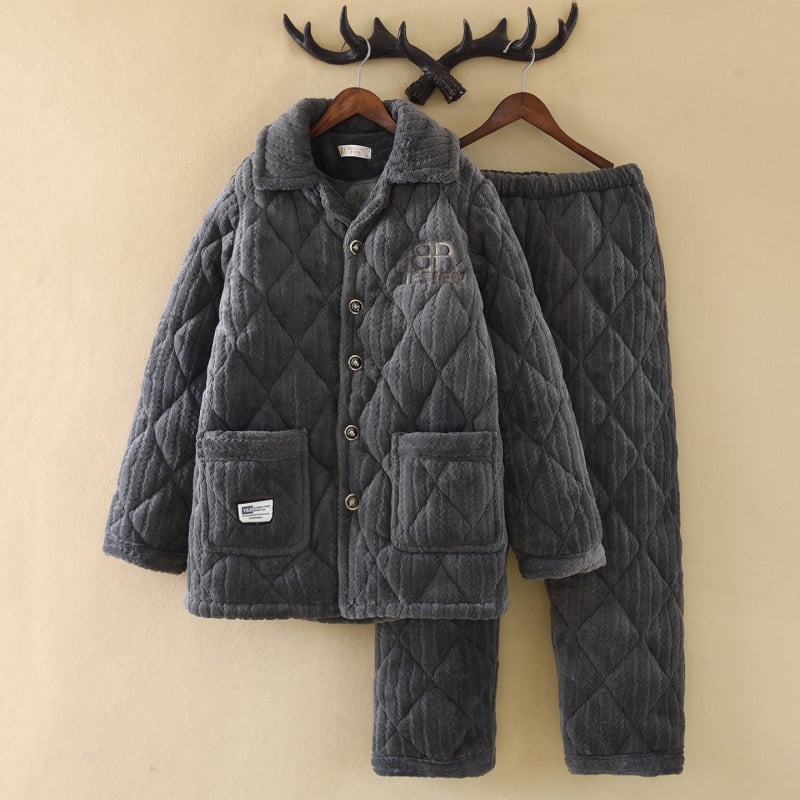 Férfi flanel pizsama szett, háromrétegű quiltelt, vastag, galléros nyakkal, hosszú ujjú, nadrágos, 100% poliészter, téli kiadás 2025