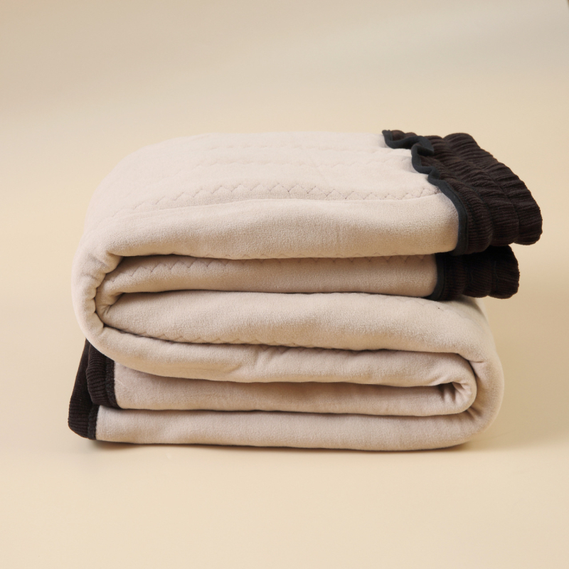 Corduroy kelnės laisvo kirpimo su elastine juosta, poliesterio audinys 90-95%, žiema 2025