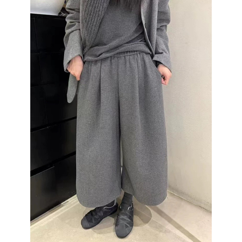 Női egyenes szabású gyapjú nadrág, magas derék, szűk szabás, 95%+ gyapjú tartalom, téli 2025, városi stílus