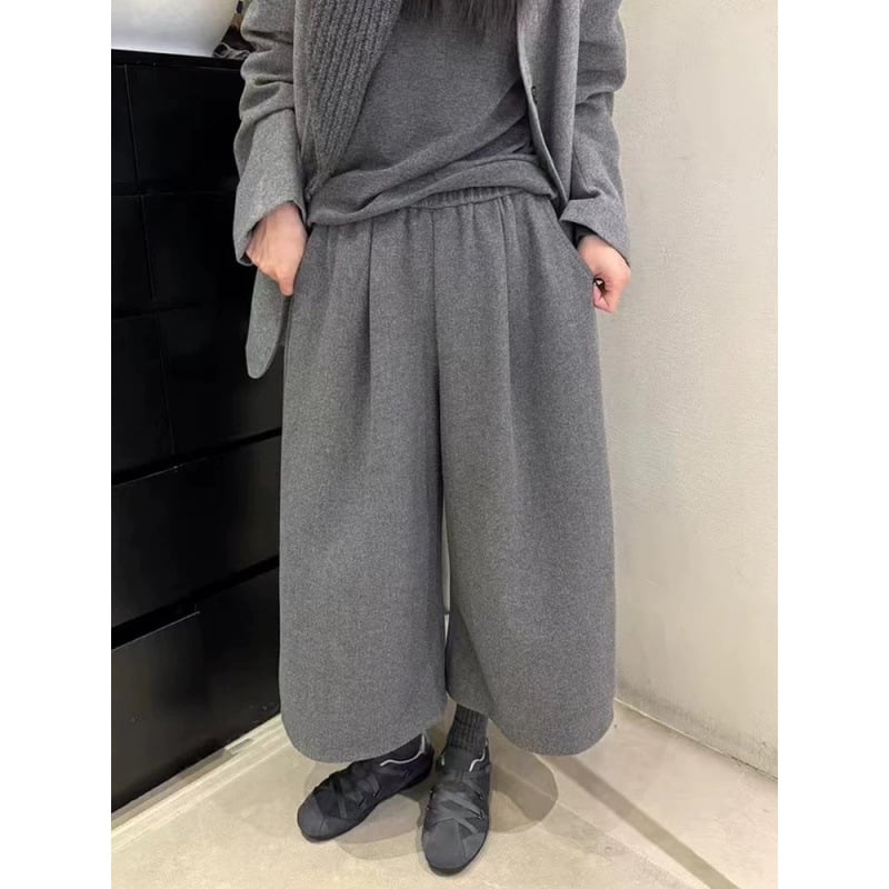 Női egyenes szabású gyapjú nadrág, magas derék, szűk szabás, 95%+ gyapjú tartalom, téli 2025, városi stílus