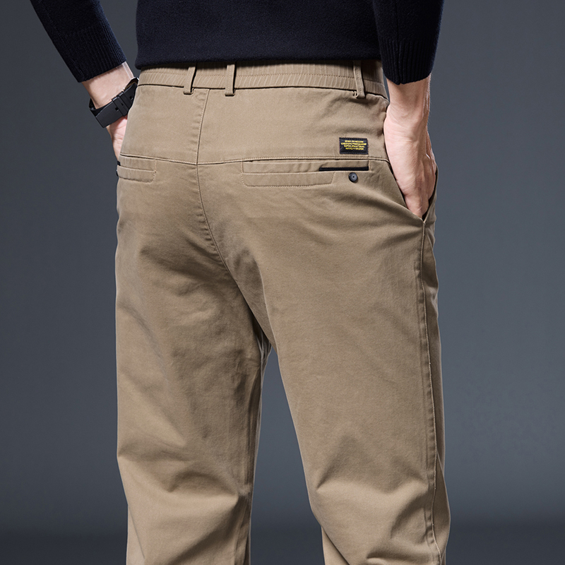 Muške hlače ravnog kroja za poslovnu svakodnevicu, gusta jesenja tkanina, srednji pojas, zatvarač, mikroelastičnost, džepovi
