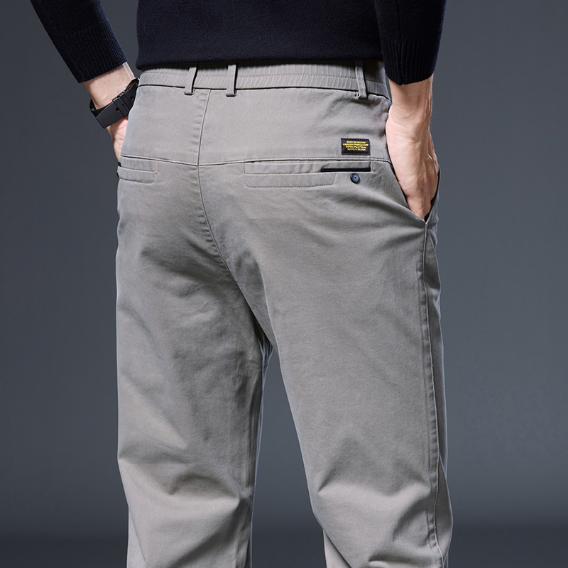 Muške hlače ravnog kroja za poslovnu svakodnevicu, gusta jesenja tkanina, srednji pojas, zatvarač, mikroelastičnost, džepovi