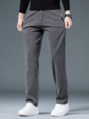 Férfi üzleti casual, egyenes szabású nadrág, lyocell-keverék anyagú fleece bélésével (67% lyocell, 31% poliészter, 2% spandex), középmagas Derék, mikro-elasztikusság, elől cipzárral záródó