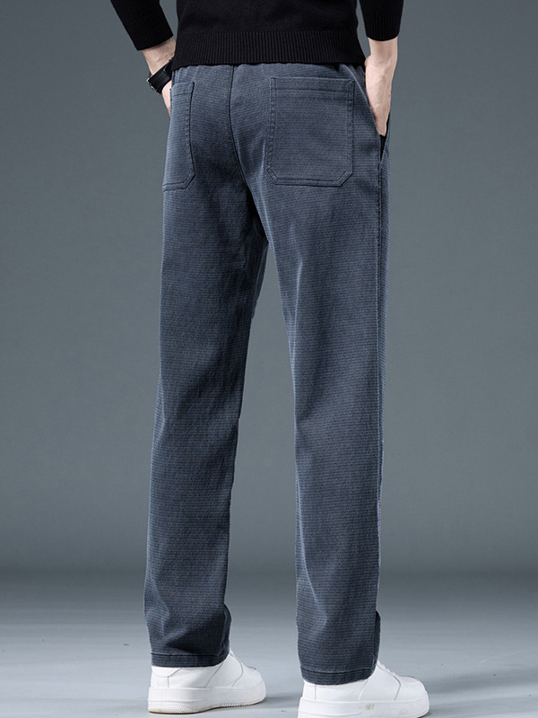 Férfi üzleti casual, egyenes szabású nadrág, lyocell-keverék anyagú fleece bélésével (67% lyocell, 31% poliészter, 2% spandex), középmagas Derék, mikro-elasztikusság, elől cipzárral záródó